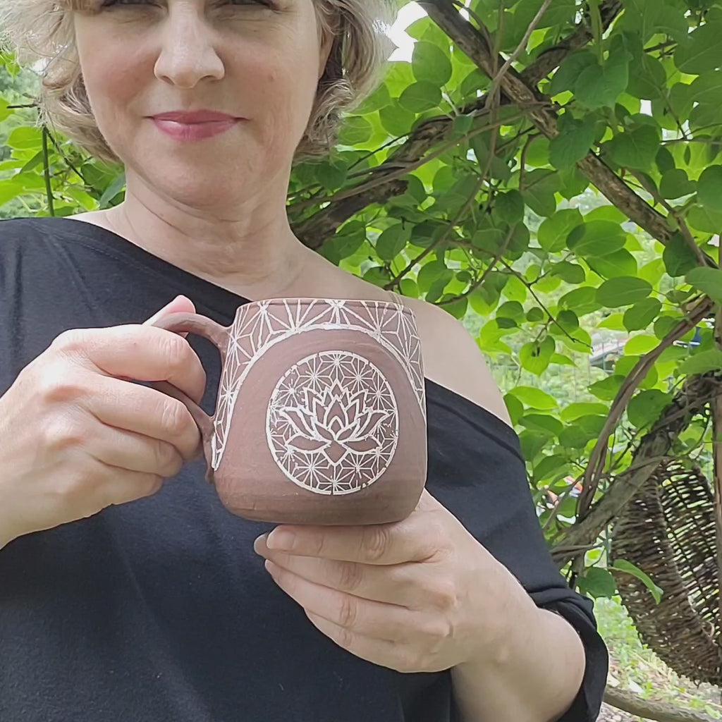 Lotus geometric design mug
